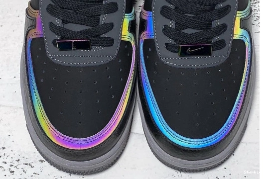 1 CQ1087-001 A Nike Air Low Maniére Ma x Force 1119